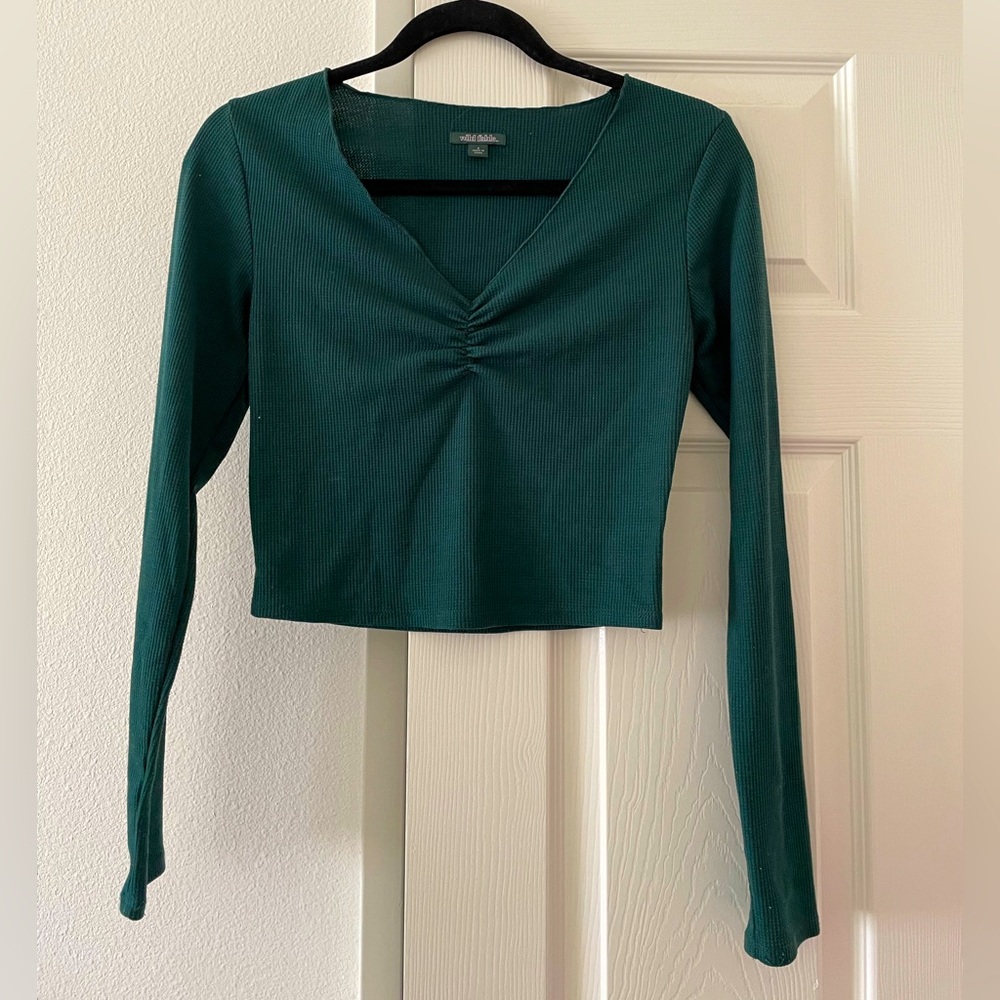 Wild Fable V neck Longsleeve